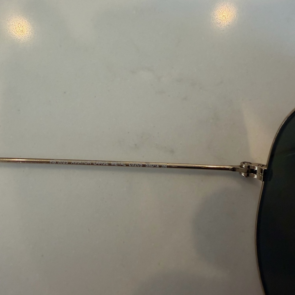Ray-Ban Aviators - image 5